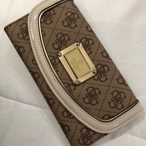 Guess Wallet